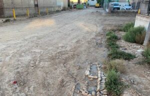 Una calle del Polígono de Toledo tras la última DANA.