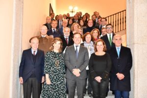 Carlos Velázquez, con los miembros de la Real Fundación Toledo.