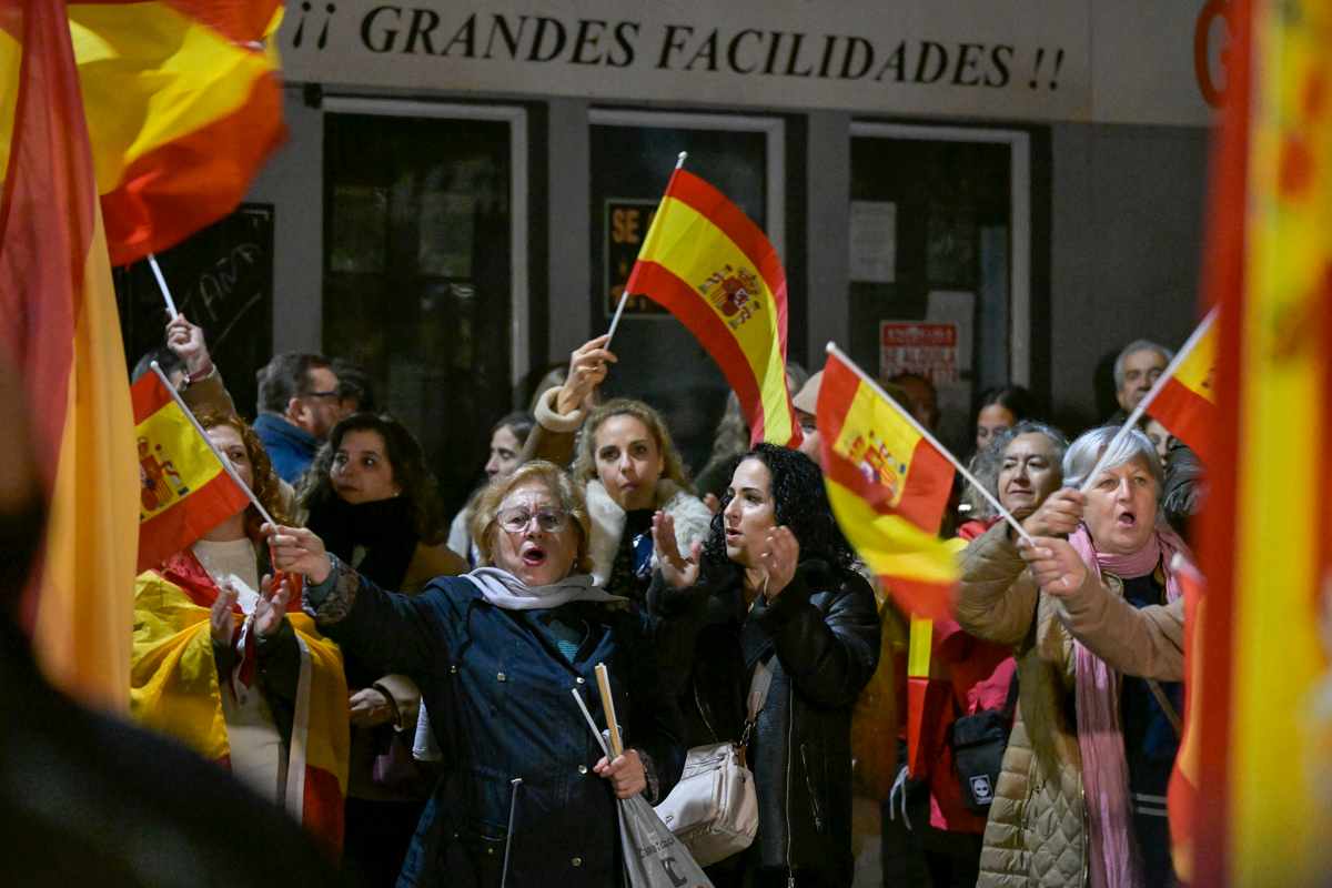 Concentración contra la amnistía en Ciudad Real. Foto: EFE/Jesús Monroy.