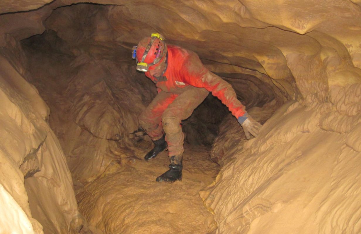 La espeleología requiere de destreza técnica y buenas condiciones físicas. Foto: Club Deportivo ARA.