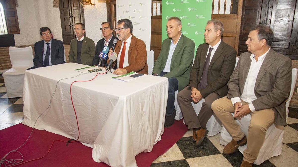 Junta directiva de la AECC en Toledo