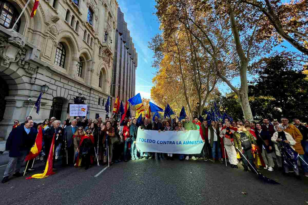 El PP de Toledo, en Cibeles.