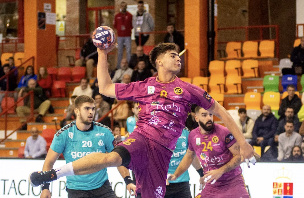 El REBI Cuenca logró su primera victoria en la EHF European League. Foto: REBI Cuenca.