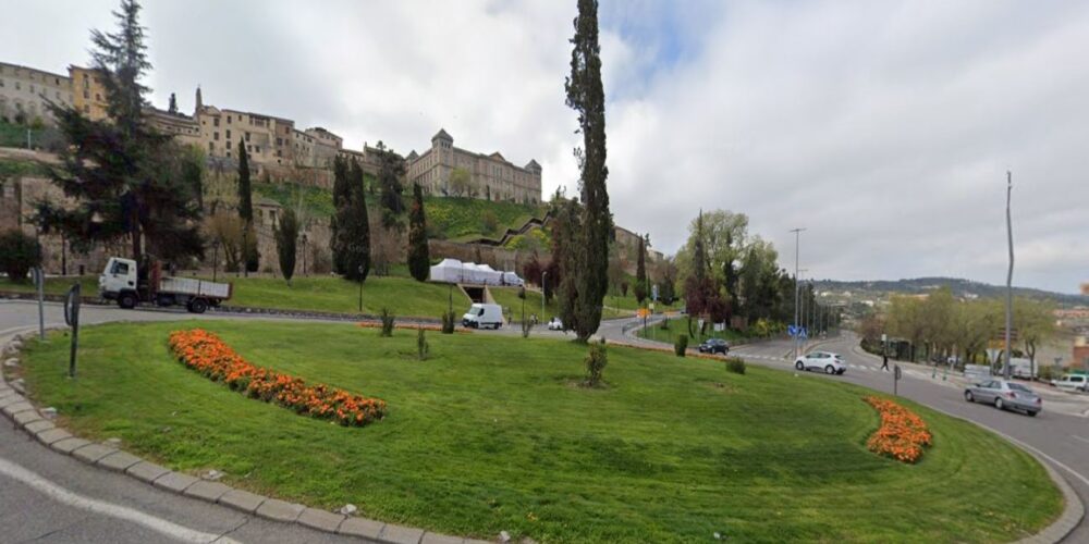 La bandera se erigirá en la rotonda donde confluyen la avenida de la Reconquista y el Paseo de Merchán.