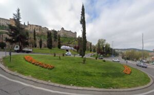 La bandera se erigirá en la rotonda donde confluyen la avenida de la Reconquista y el Paseo de Merchán.