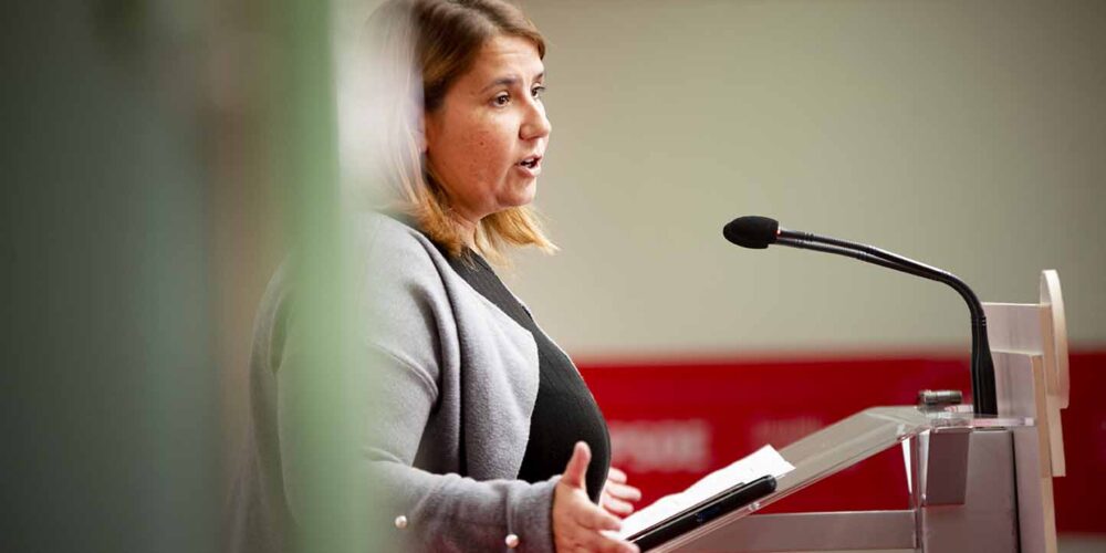 Tita García Élez, en la rueda de prensa en la que pidió contundencia al PP sobre las manifestaciones con consignas franquistas. Foto: Rebeca Arango.