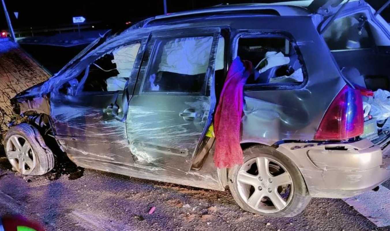 Aparatosísimo accidente de un conductor en Toledo. Foto: Bomberos del Ayuntamiento de Toledo.