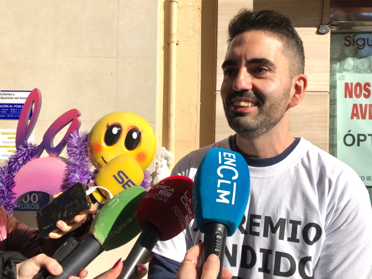 José Ángel Martínez ha repartido El Gordo en Albacete