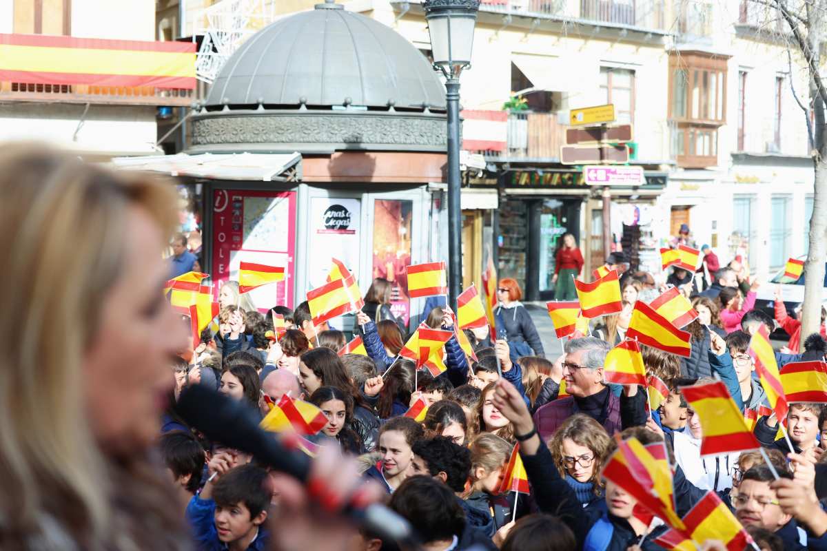 Inés Cañizares reivindicó la unidad de España en su lectura de un artículo de la Constitución.