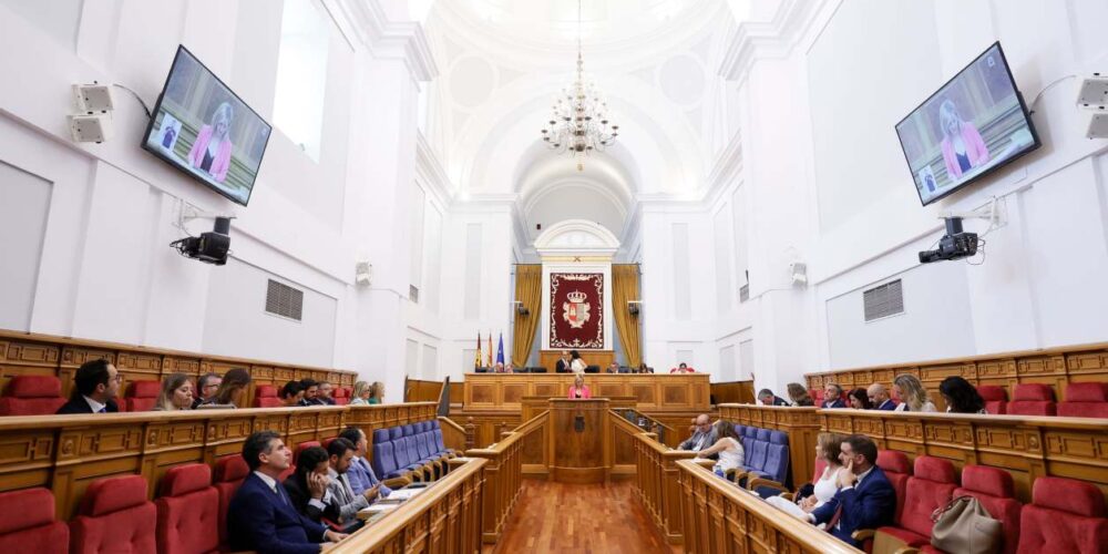 Pleno de las Cortes de Castilla-La Mancha.