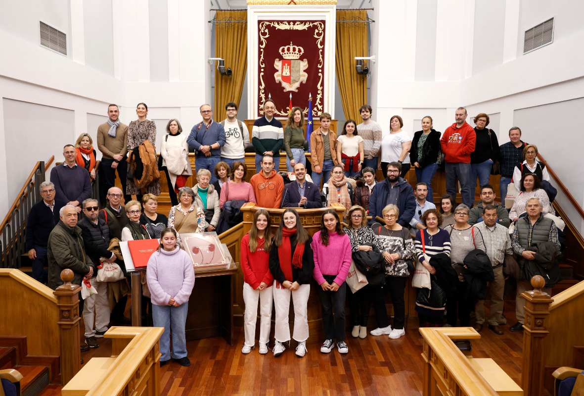 Jornada de puertas abiertas en las Cortes de CLM por el Día de la Constitución.