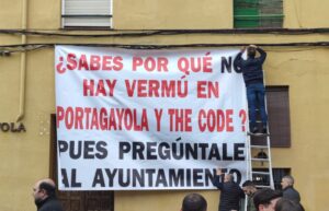 El cartel que ha colocado el dueño del establecimiento.