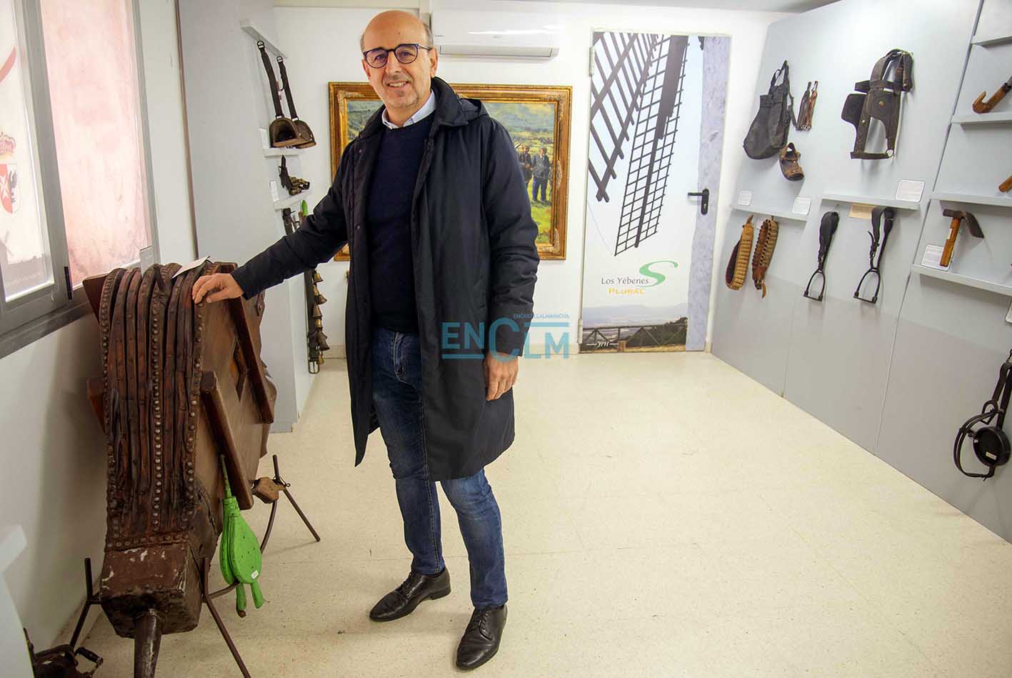 Jesús Pérez, alcalde de Los Yébenes. Foto: Rebeca Arango.