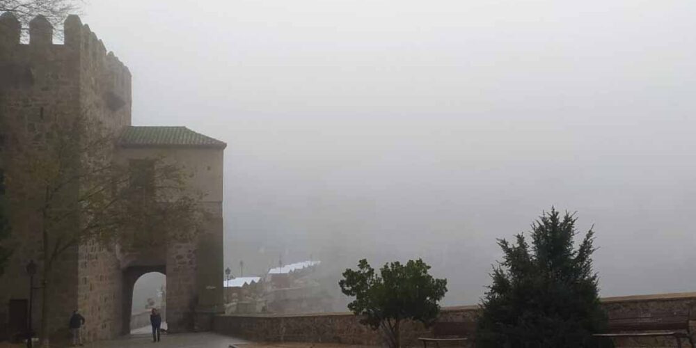 Niebla en el Puente de San Martín, Toledo. Foto: Sara M. Trevejo.