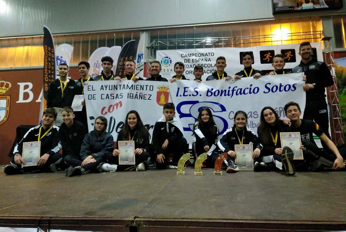 Tras participar en un Campeonato de España de Orientación en edad escolar. Foto: IES Casas Ibáñez.