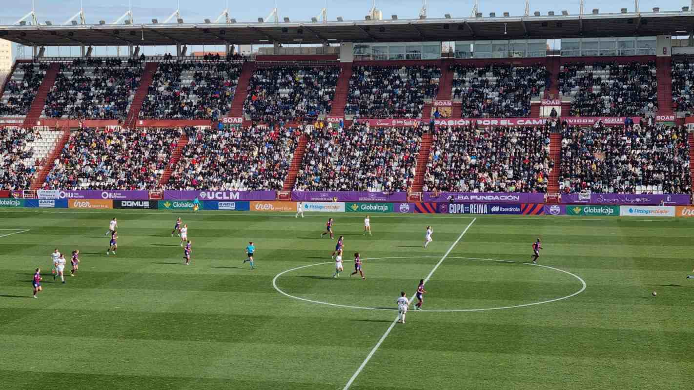Imagen del encuentro entre el Alba Fundación y el Barça, en el Carlos Belmonte.