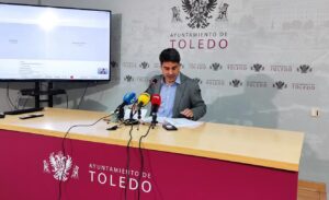 Juanjo Alcalde, dando cuenta de los acuerdos de la junta de Gobierno Local.
