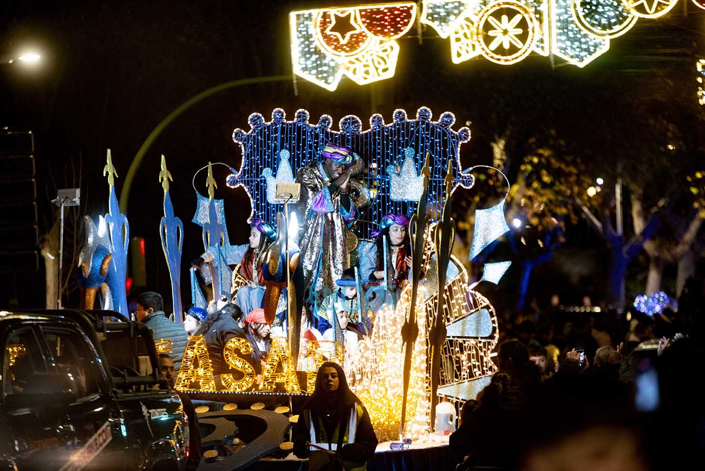 La cabalgata de los Reyes Magos, en Toledo. Foto: Rebeca Arango.