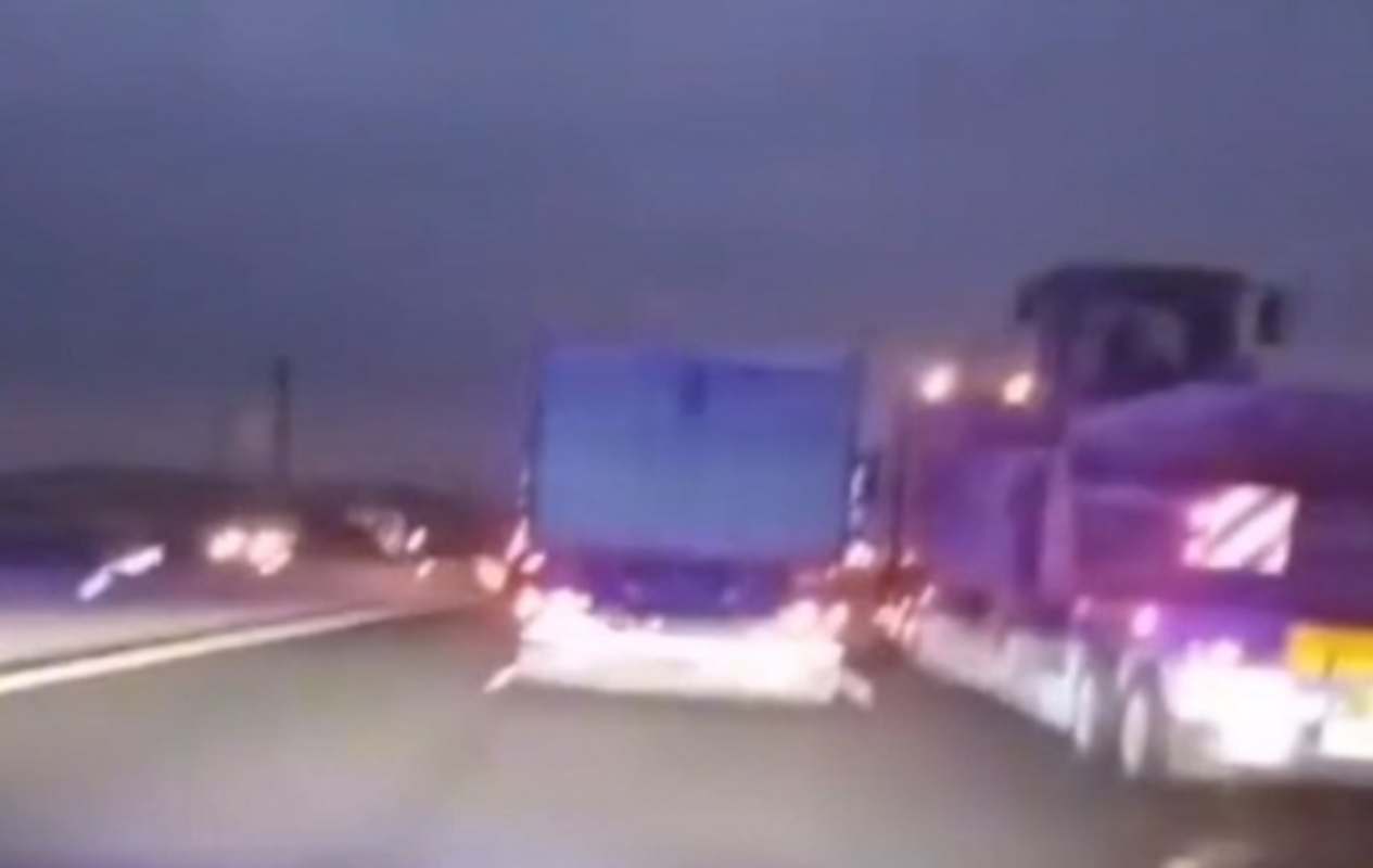 Imagen del camión robado en Cuenca huyendo por la autovía.