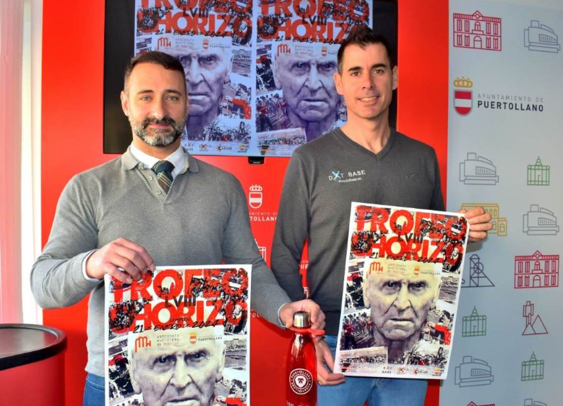 Javier Trujillo (izquierda) y Javier Bermejo, presentando la Carrera del Chorizo 2024. Foto: Ayuntamiento de Puertollano.