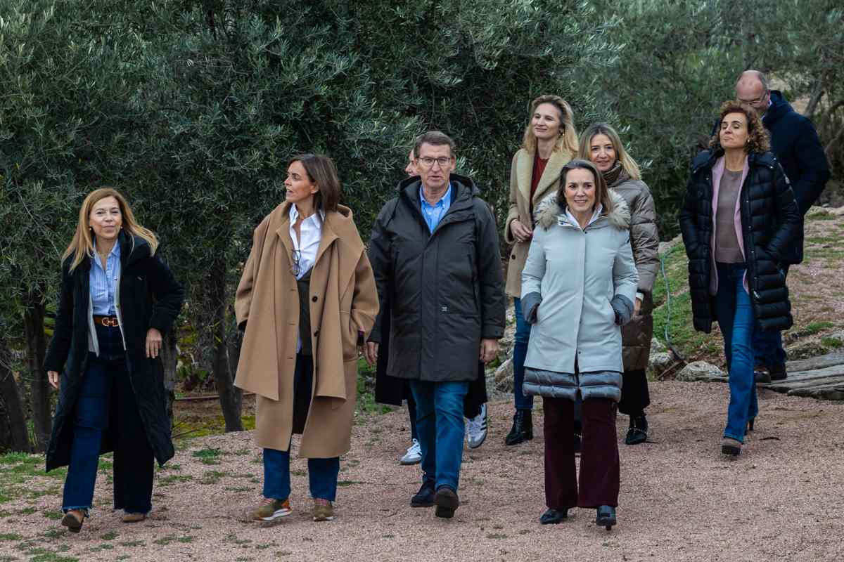 Comité de Dirección del PP. El presidente del PP de Castilla-La Mancha, Paco Núñez, junto al presidente del PP, Alberto Núñez Feijóo. Foto: EFE/Ángeles Visdómine.