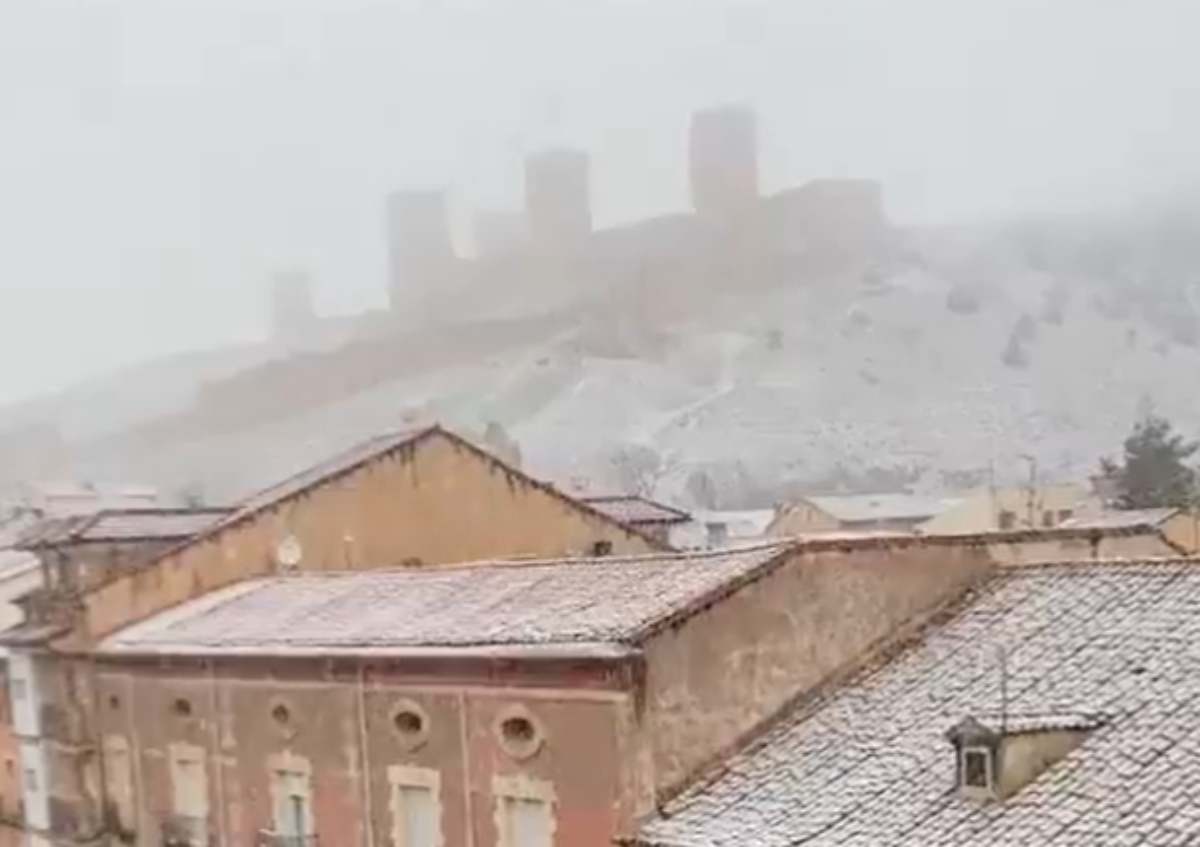 Así estaba esta mañana Molina de Aragón (Guadalajara).