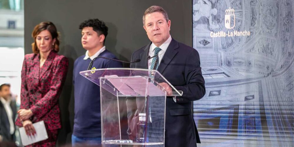 El presidente de Castilla-La Mancha, Emiliano García-Page, en la inauguración de Fitur.