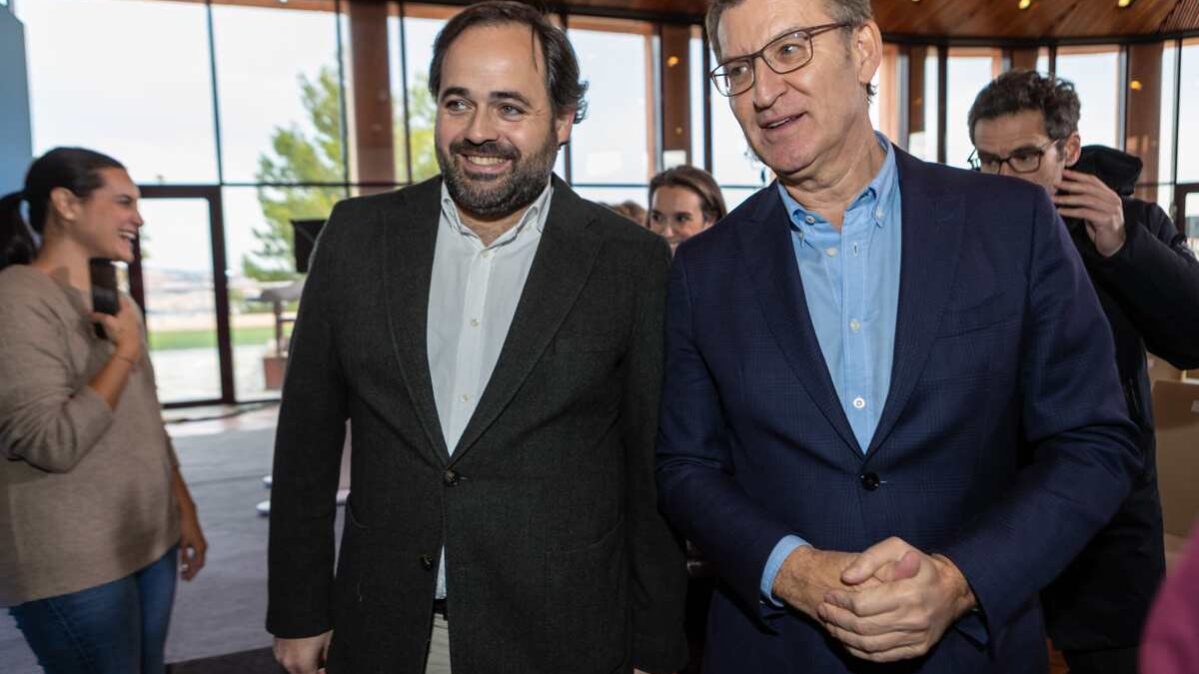 El presidente del PP de Castilla-La Mancha, Paco Núñez, junto al presidente del PP, Alberto Núñez Feijóo. Foto: EFE/Ángeles Visdómine.