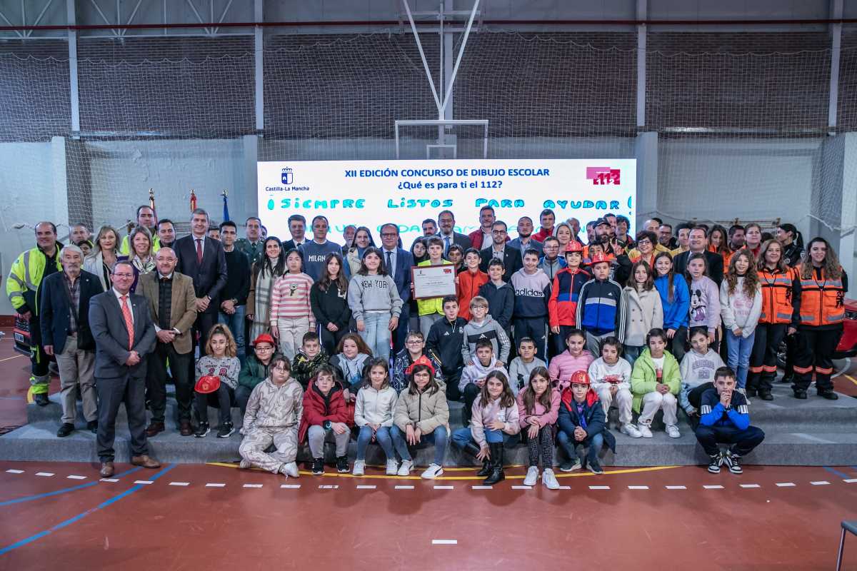 Foto de familia del acto conmemorativo del "Día Europeo del 112".