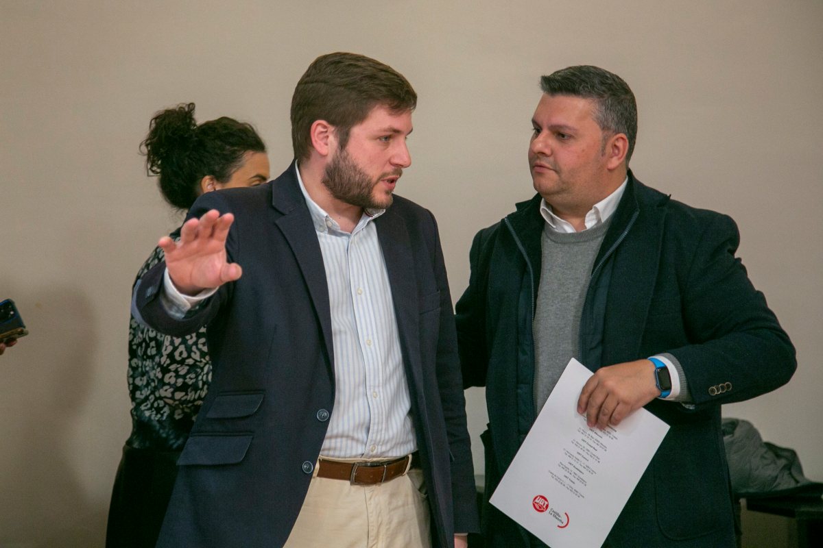 Un momento de la reunión entre Nacho Hernando y Luis Manuel Monforte.