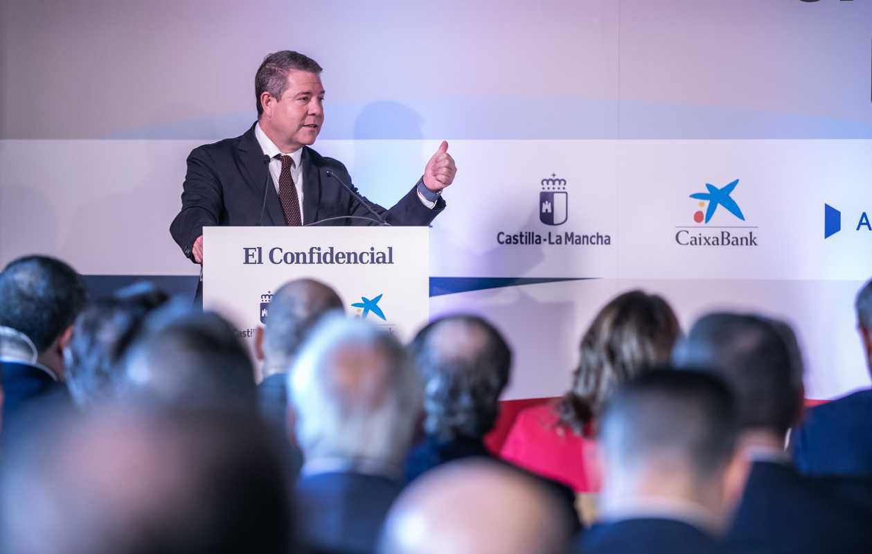 El presidente de Castilla-La Mancha, Emiliano García-Page, en el foro de inversión de El Confidencial.