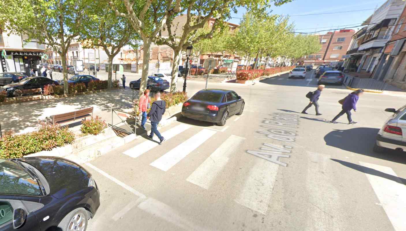 La agresión con arma blanca se produjo en la avenida del Riato.