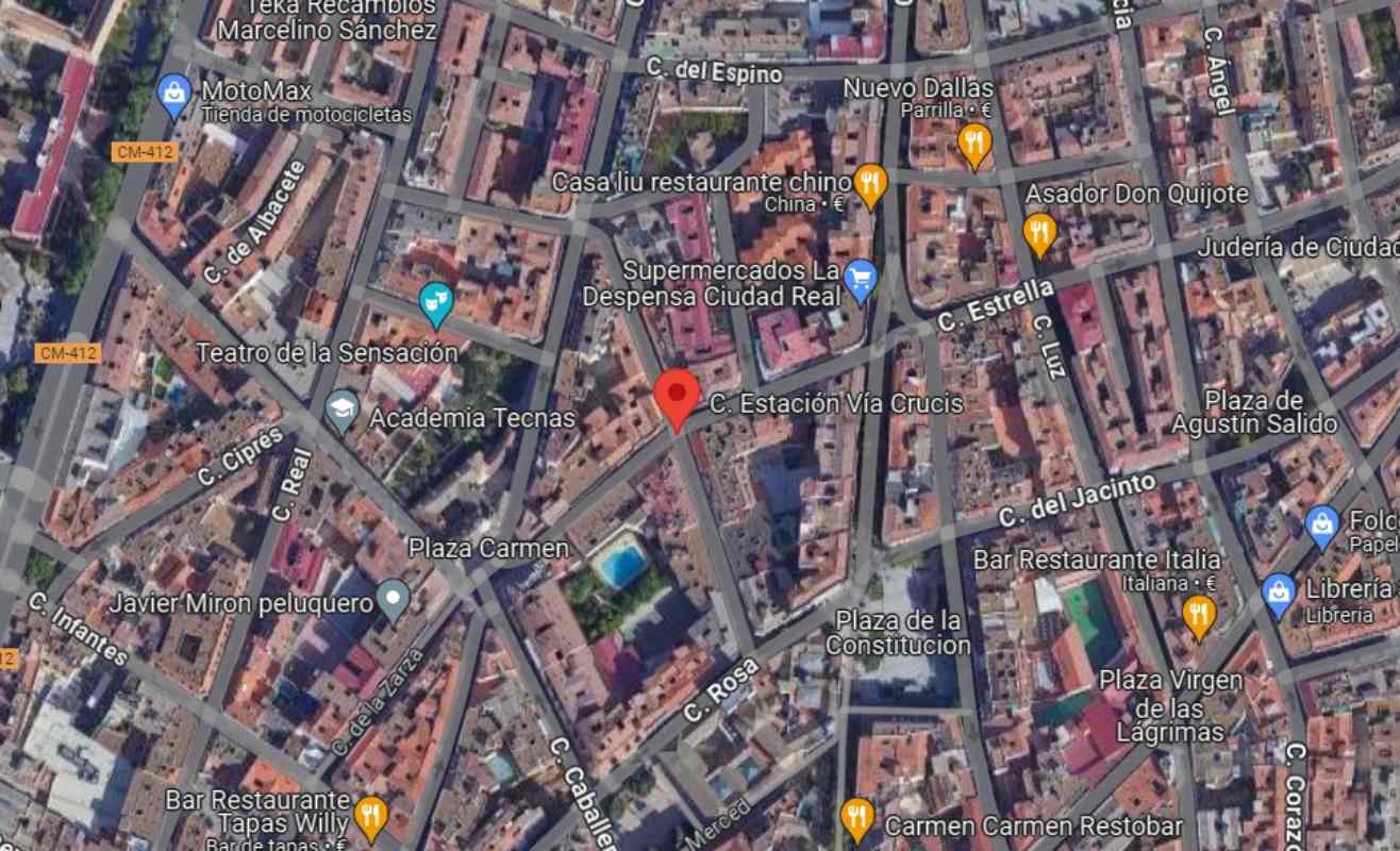 Calle Estación Vía Crucis, donde un hombre "la lio", en un bar. Imagen: Google Maps.