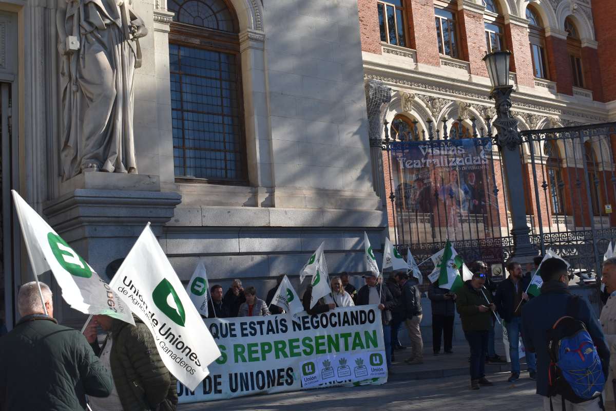 Manifestación de Unión de Uniones en el Ministerio de Agricultura del 2 de febrero. Foto: Unión de Uniones.