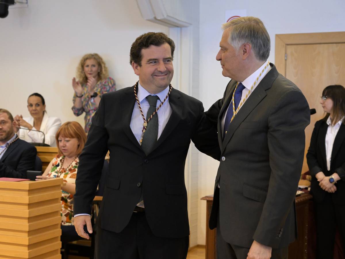Imagen del alcalde de Ciudad Real, Francisco Cañizares (PP), y del primer teniente de alcalde, Ricardo Chamorro (Vox) Foto: EFE
