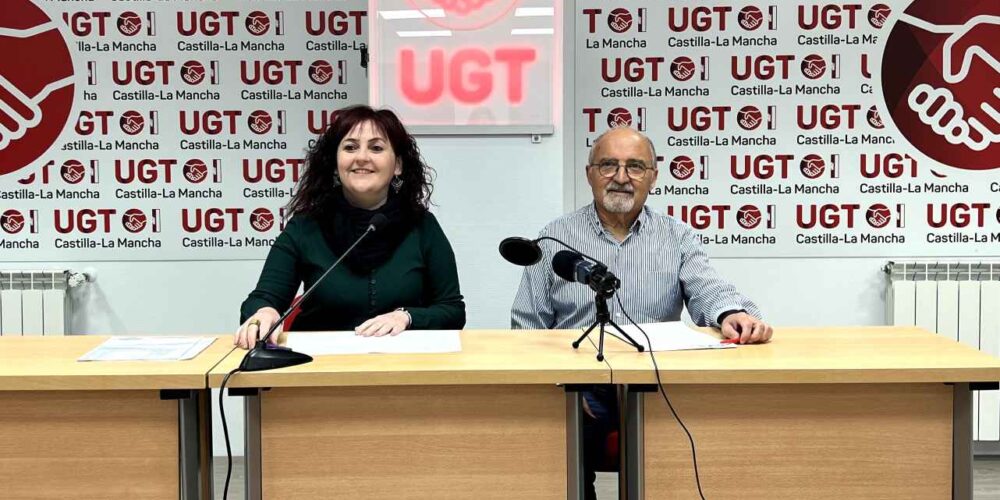 Isabel Carrascosa y Jesús Santiago, de UGT.