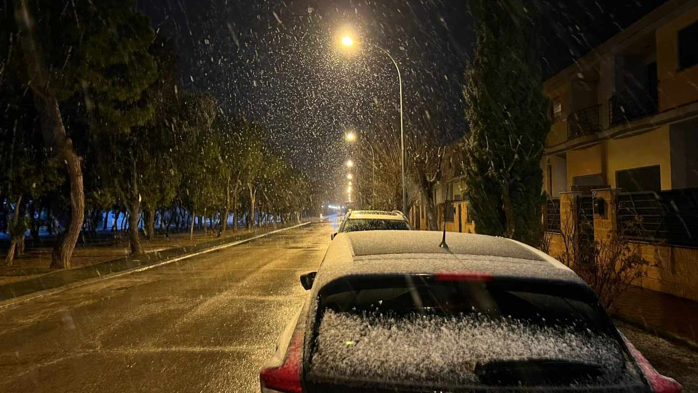 Asi nevaba el sábado por la noche en Agua Nuevas (Albacete). Foto: @driming.
