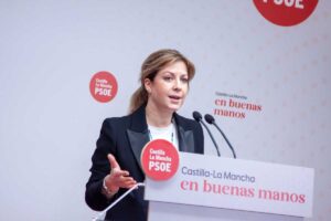 La portavoz del PSOE en las Cortes, Ana Isabel Abengózar.