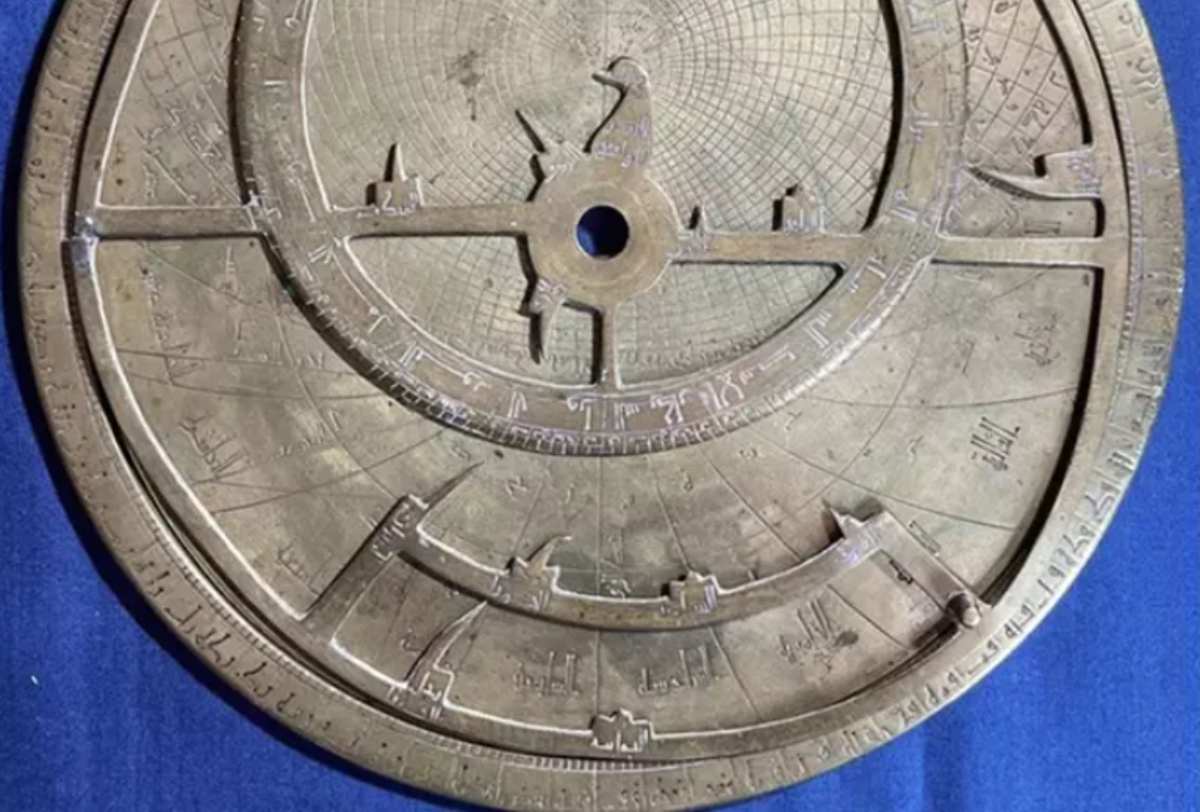 El astrolabio toledano que ha sido descubierto en Verona (Italia). Foto: Universidad de Cambridge.