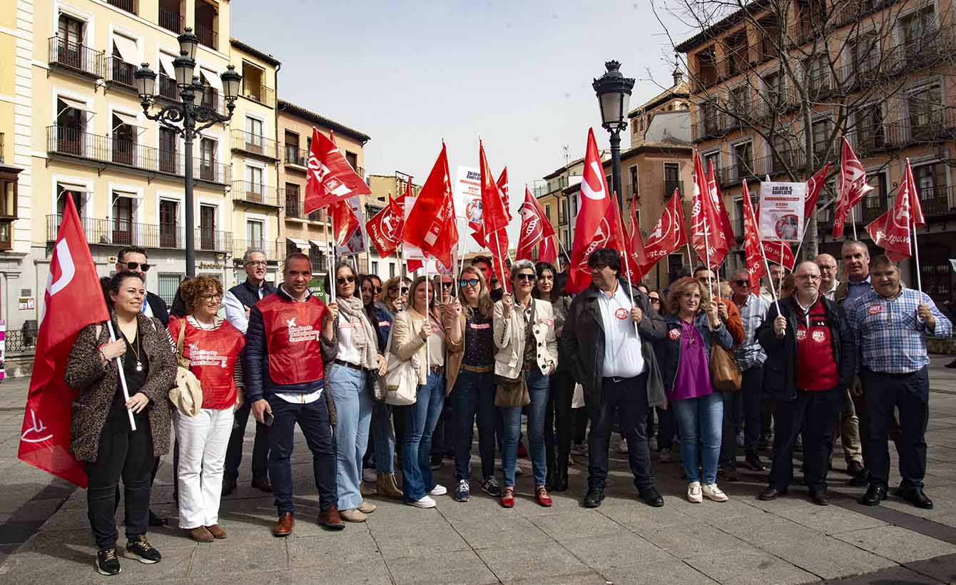 Concentración de empleados de la banca en Toledo. Foto: Rebeca Arango.