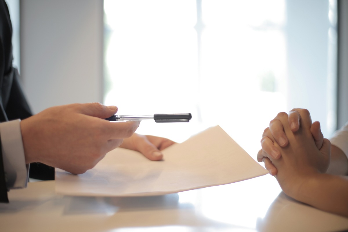 Baja la firma de hipotecas en CLM. creacion empresas