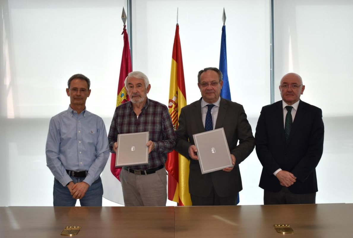 Firma del convenio entre el Gobierno de Castilla-La Mancha y Cruz Roja