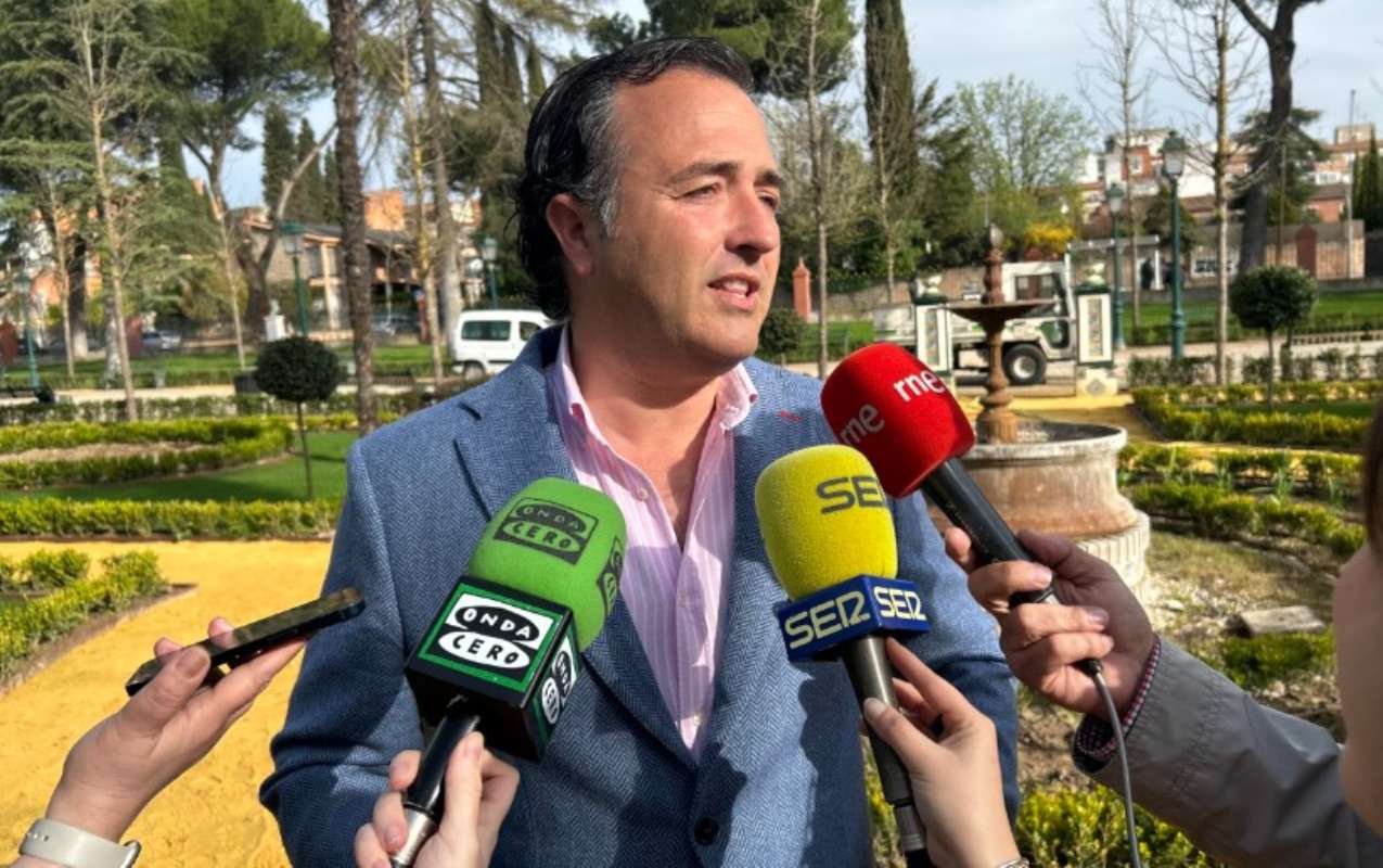 David Moreno, anunciando la apertura de los Jardines del Prado.