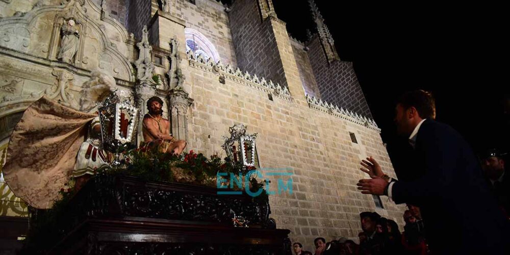 El Cristo de la Humildad, a la salida de San Juan de los Reyes. Foto: Rebeca Arango.