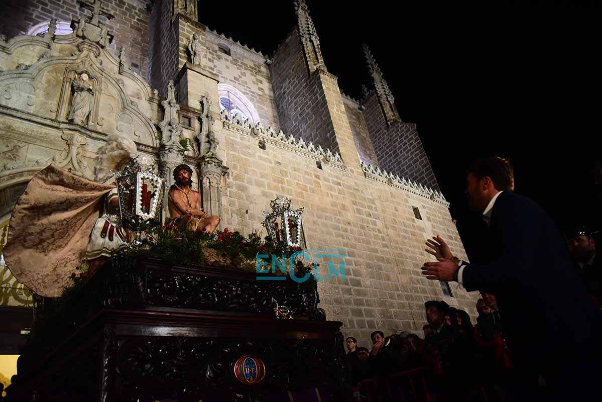 El Cristo de la Humildad, a la salida de San Juan de los Reyes. Foto: Rebeca Arango.