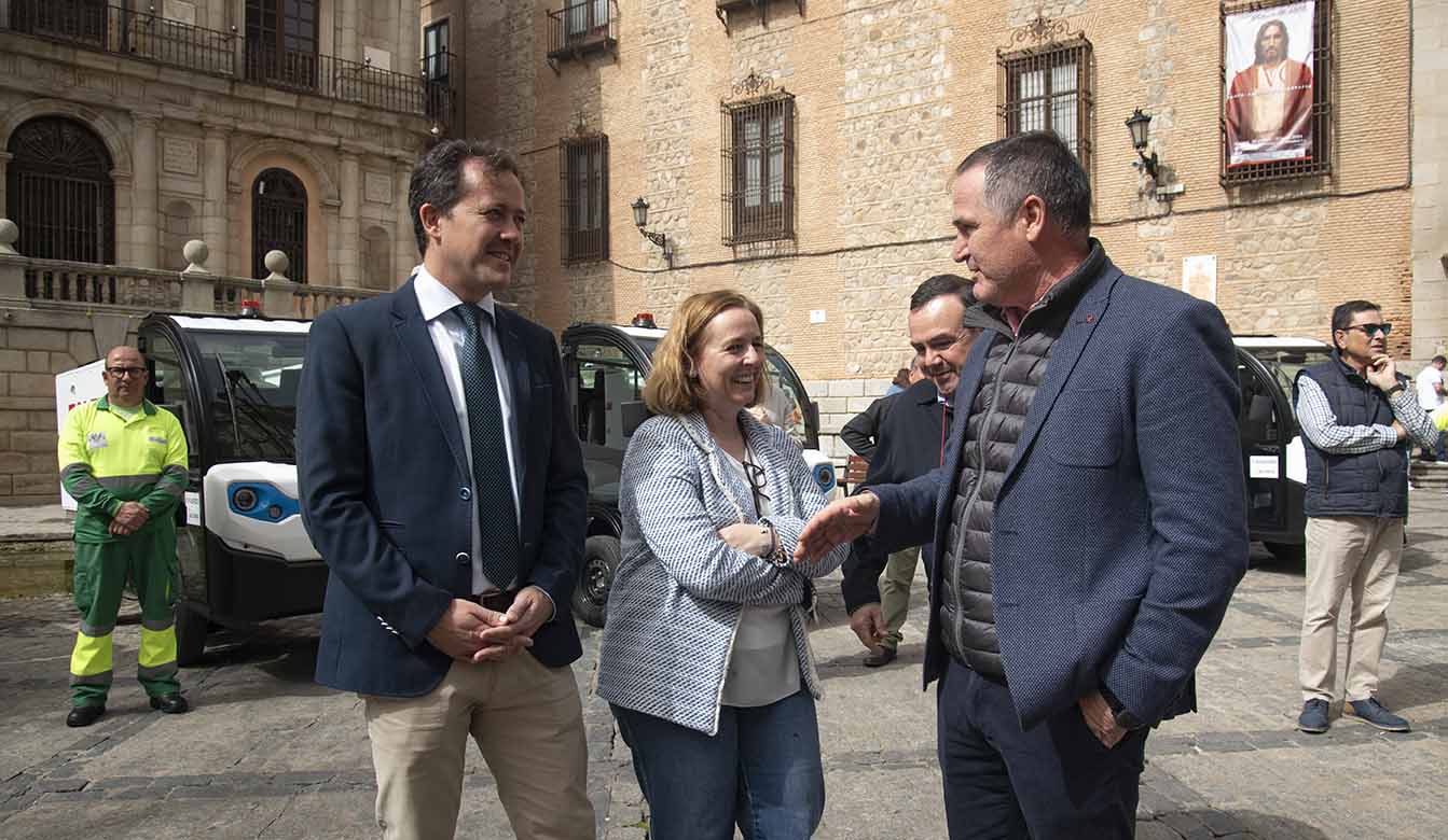 Carlos Velázquez. Loreto Molina y José María Guijosa, de Valoriza