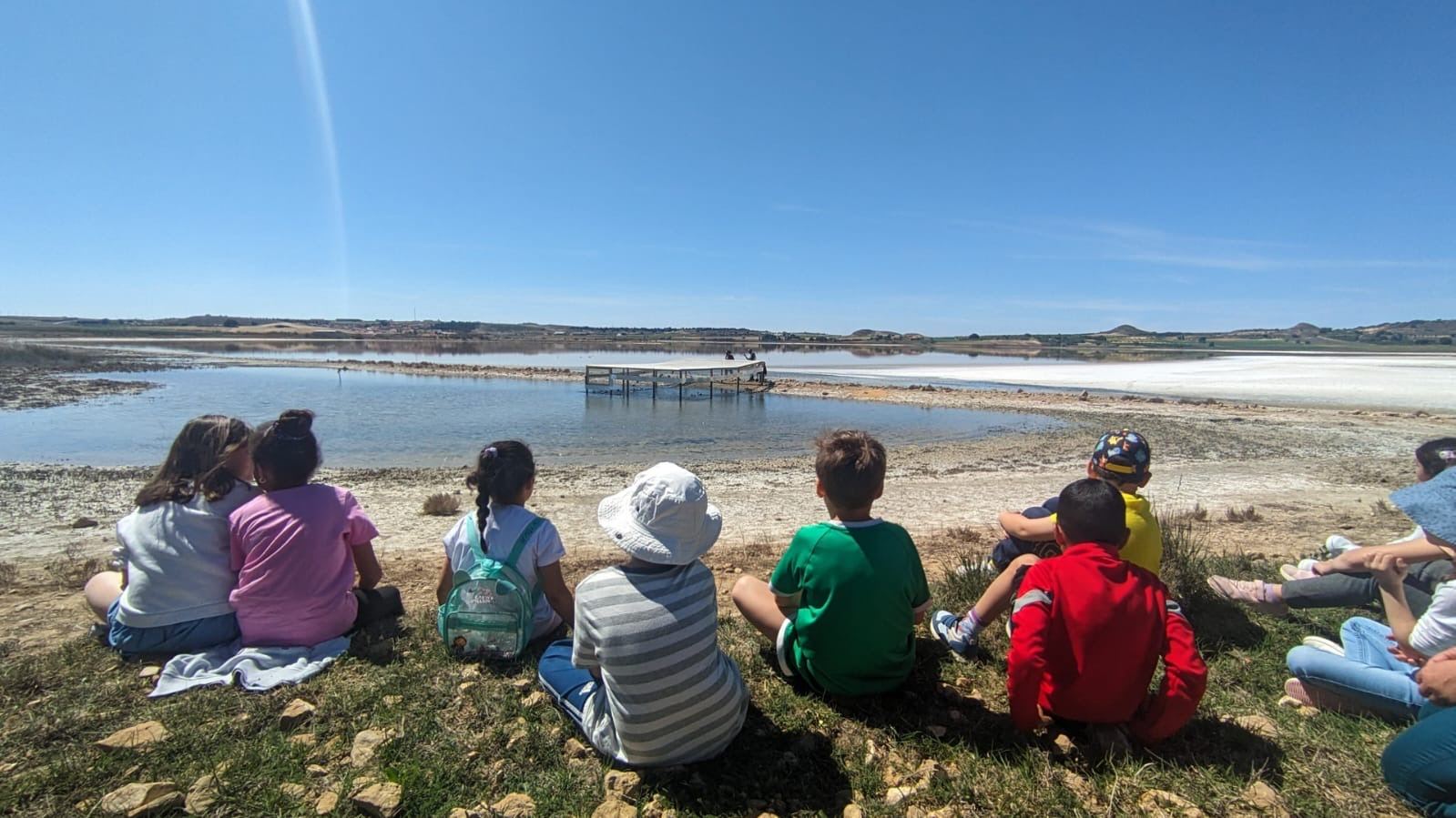 19 escolares del Colegio Agrupado ‘Laguna de Pétrola’ han participado en esta suelta