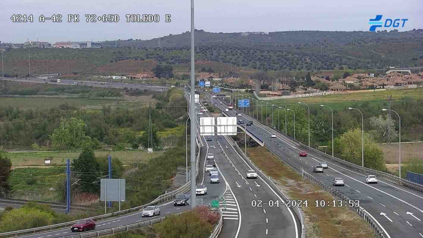 Accidente múltiple de tráfico en la bajada de las Nieves, en Toledo (en la foto, un poco más atrás de donde fue el accidente).