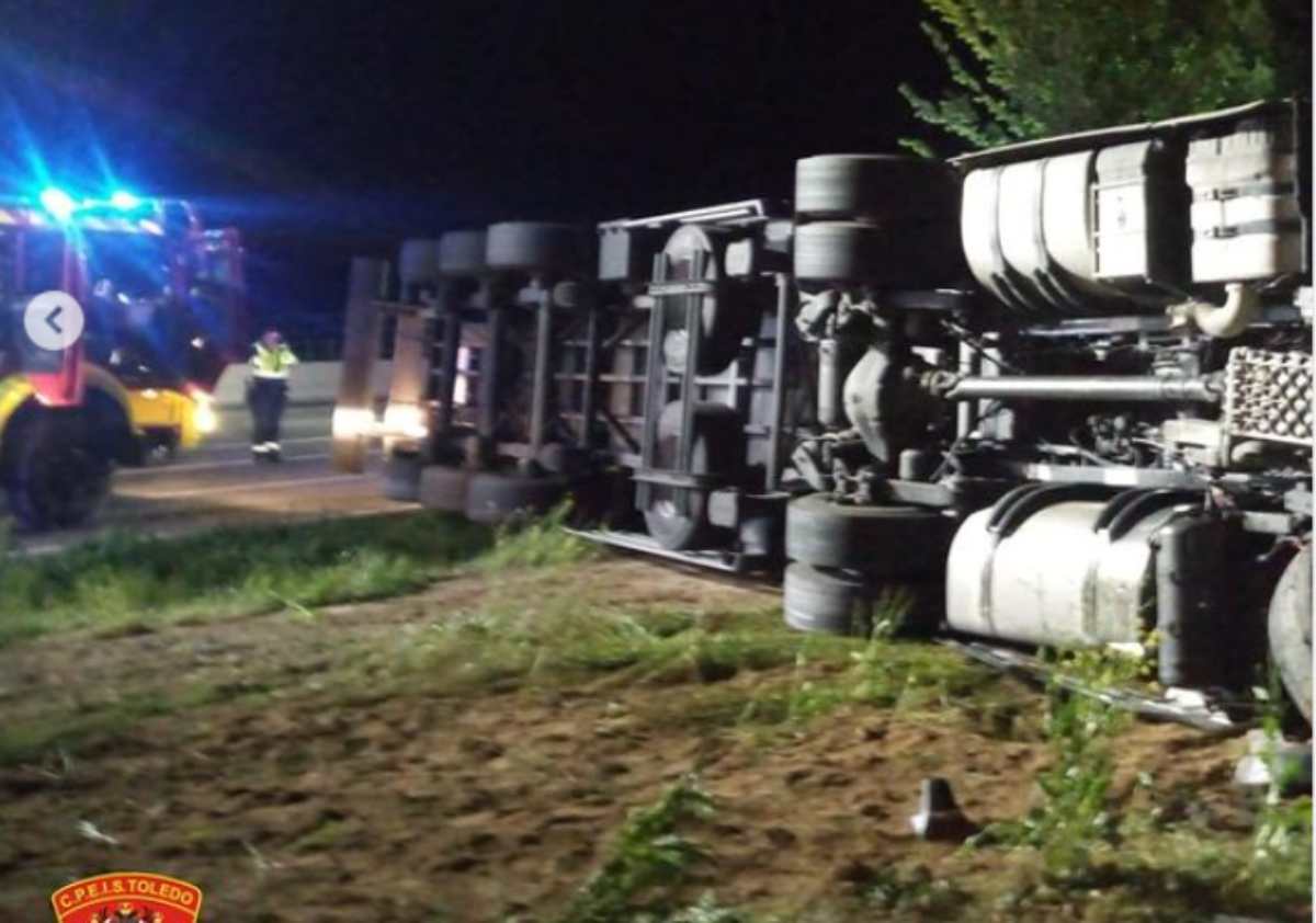 Camión accidentado en Ocaña. Foto: Cpeis.