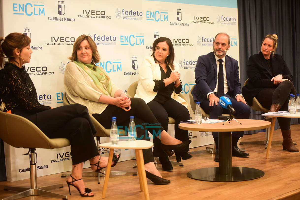 Mesa redonda "Modelos de negocio para el siglo XXI", en la III Jornada "Castilla-La Mancha, Tierra de Oportunidades".